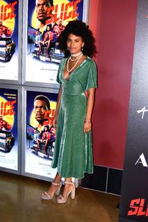 Zazie Beetz feet photo thumbnail