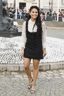 Zazie Beetz feet photo thumbnail