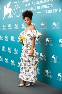 Zazie Beetz feet photo thumbnail