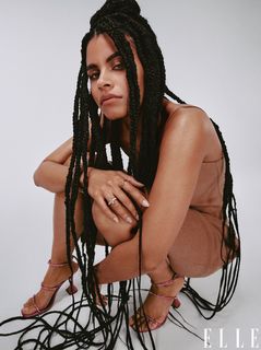 Zazie Beetz feet photo thumbnail