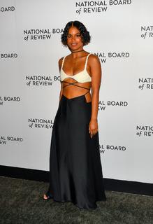 Zazie Beetz feet photo thumbnail