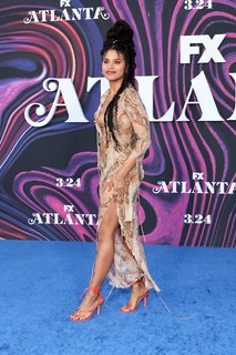 Zazie Beetz feet photo thumbnail