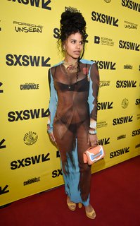 Zazie Beetz feet photo thumbnail