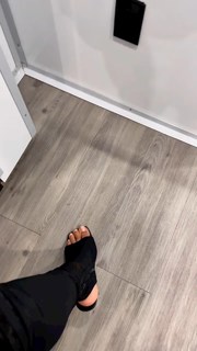 Zazie Beetz feet photo thumbnail
