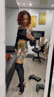 Zazie Beetz feet photo thumbnail