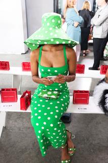 Zazie Beetz feet photo thumbnail
