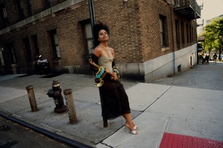 Zazie Beetz feet photo thumbnail