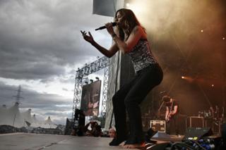 Zazie feet photo 10