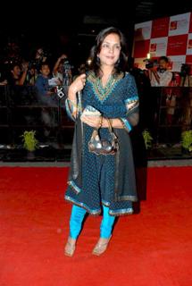 Zeenat Aman feet photo 19