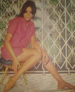 Zeenat Aman feet photo 12