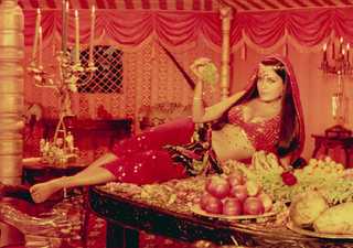 Zeenat Aman feet photo 10