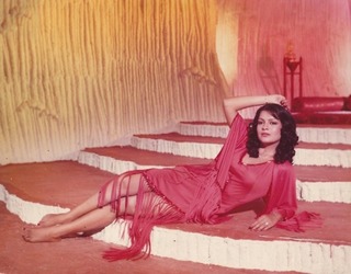 Zeenat Aman feet photo 4