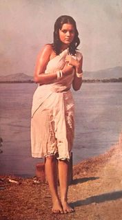 Zeenat Aman feet photo 3