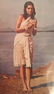 Zeenat Aman feet photo 7