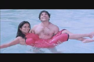 Zeenat Aman feet photo 2