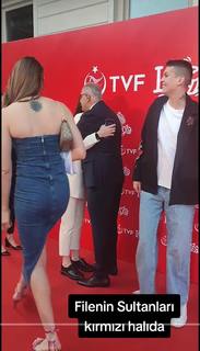 Zehra Günes feet photo thumbnail