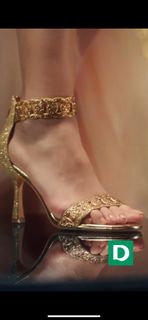 Zehra Günes feet photo thumbnail