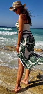 Zeina feet photo thumbnail