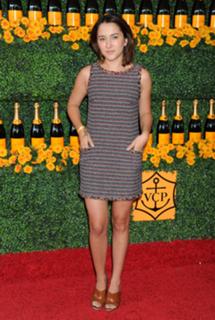 Zelda Williams feet photo 6