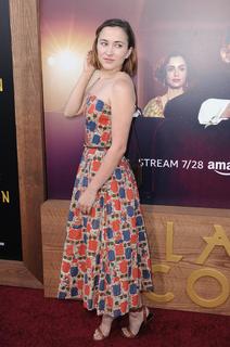 Zelda Williams feet photo 17