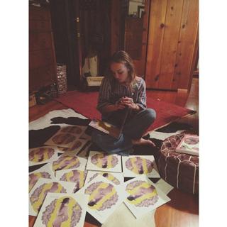 Zella Day feet photo thumbnail