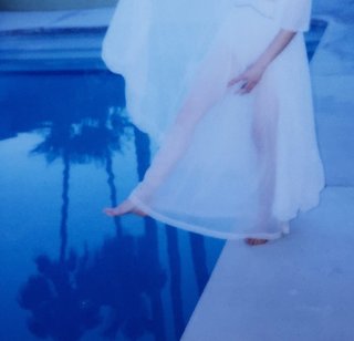 Zella Day feet photo thumbnail