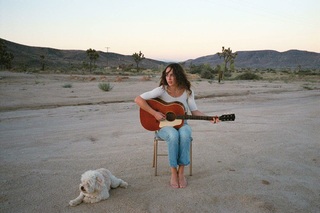 Zella Day feet photo thumbnail