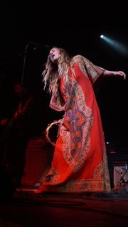 Zella Day feet photo thumbnail