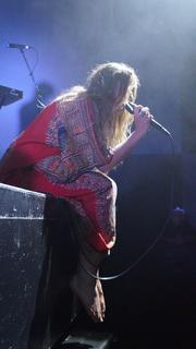 Zella Day feet photo thumbnail