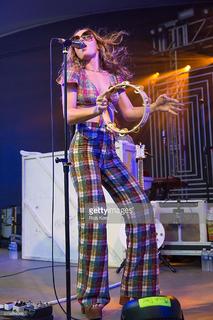 Zella Day feet photo thumbnail