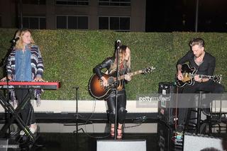 Zella Day feet photo thumbnail