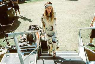 Zella Day feet photo thumbnail