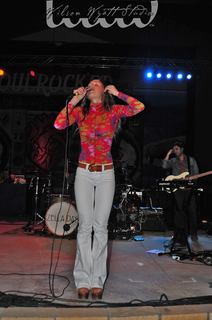 Zella Day feet photo thumbnail
