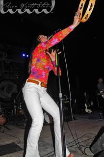 Zella Day feet photo thumbnail