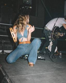 Zella Day feet photo thumbnail