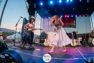 Zella Day feet photo thumbnail