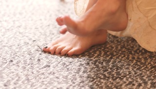 Zella Day feet photo thumbnail