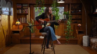 Zella Day feet photo thumbnail