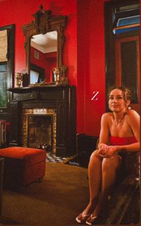 Zella Day feet photo thumbnail