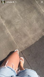 Zella Day feet photo thumbnail