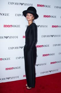 Zendaya feet photo thumbnail