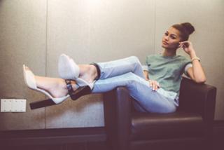 Zendaya feet photo thumbnail