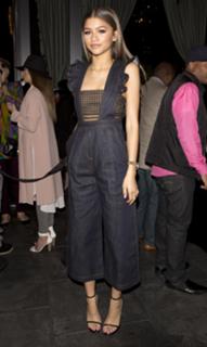 Zendaya feet photo thumbnail