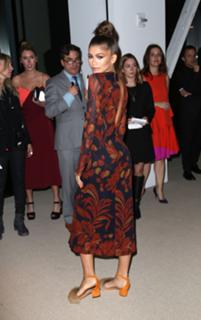 Zendaya feet photo thumbnail