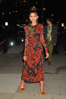 Zendaya feet photo thumbnail