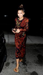 Zendaya feet photo thumbnail
