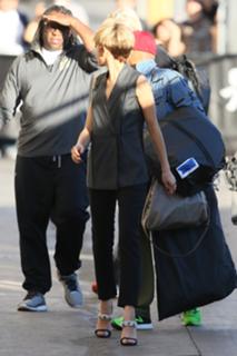 Zendaya feet photo thumbnail