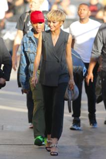 Zendaya feet photo thumbnail