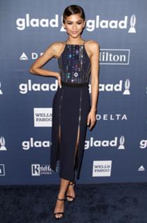 Zendaya feet photo thumbnail
