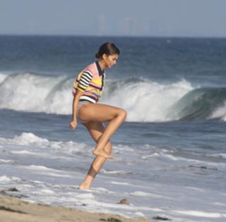 Zendaya feet photo thumbnail